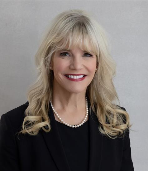 Christine L. Derr Photo