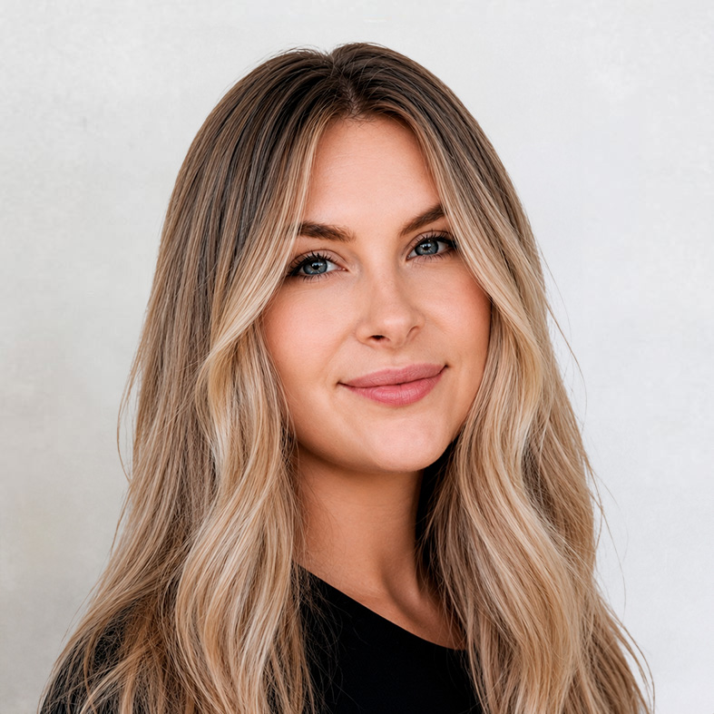 Alyssa Leonard Photo
